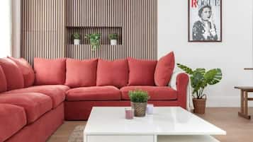 TV connectée, cheminée, espaces bureaux