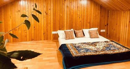 Jibhi Bliss Treehouse Cottage