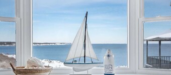 Wright by the Sea, For 10