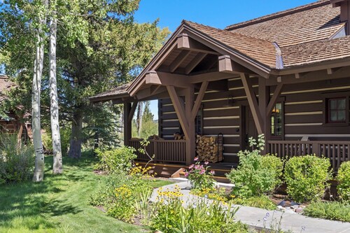 Outpost: Golf and Tennis Cabin 5870 - Close to Nat'l Park
