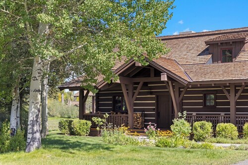 Outpost: Golf and Tennis Cabin 5870 - Close to Nat'l Park