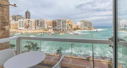 Seafront Designer Bliss in Central St Julian's