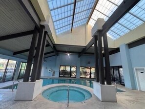 Appart'hôtel, plusieurs lits (White Caps 804) | Piscine | Piscine extérieure