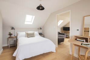 1 chambre, fer et planche à repasser, accès au Wi-Fi (inclus)