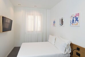1 bedroom, free WiFi, bed sheets
