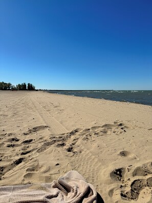 Beach towels - The Breezy Birch House- 0.25 miles from the beach (Caseville)