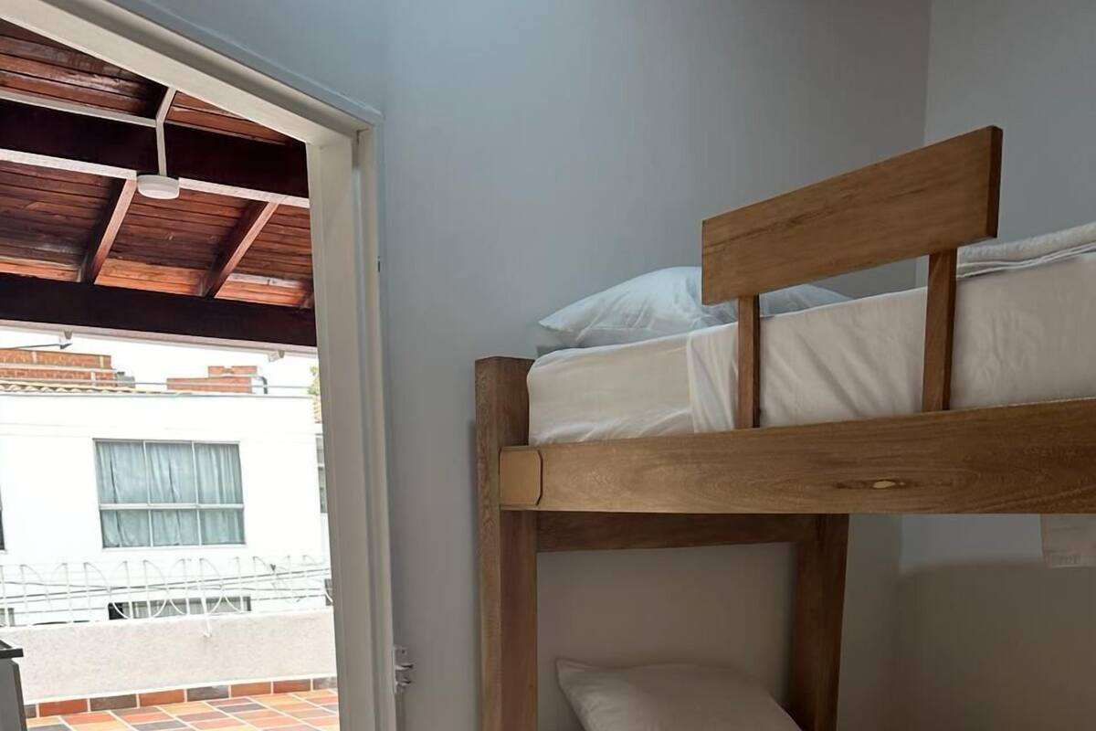Doppia Basic, fumatori, vista città | 1 camera, ferro/asse da stiro, Wi-Fi gratuito