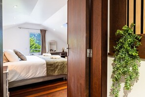 1 chambre, fer et planche à repasser, accès Internet
