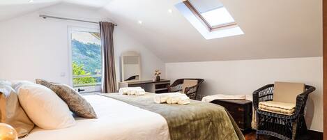 1 bedroom, iron/ironing board, Internet
