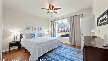 4 bedrooms, free WiFi, bed sheets