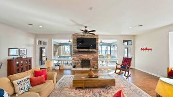 Smart TV, fireplace, video games