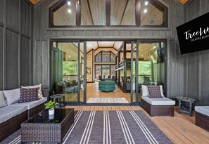 Lobby - Game Room | Playground | Outdoor Games | Hot Tub (Broken Bow)