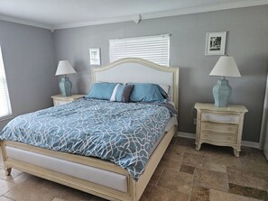 3 habitaciones, escritorio, wifi y ropa de cama 