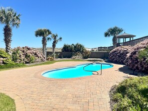 Pool - Oceanfront, Sound Front, Private Community, Luxury Home with Pool! (Ocean Isle Beach)