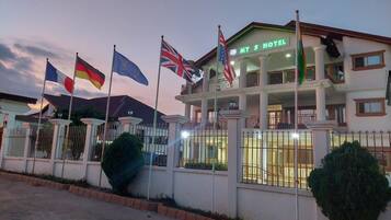 Front of property - evening/night
