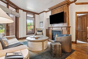 TV, fireplace - The Aspen Mountain Residences 01ABC - 3 Bedroom Residence (Aspen)