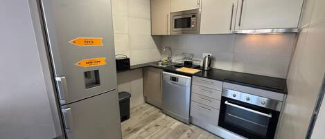 Fridge, microwave, oven, dishwasher