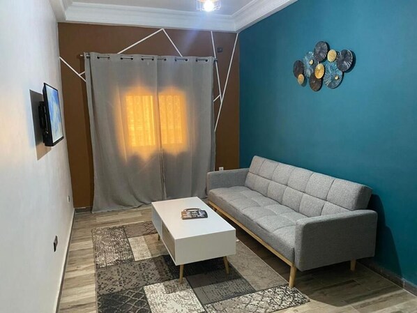 Living area - Furnished studio (F2) near BRT and auchan (Dakar)