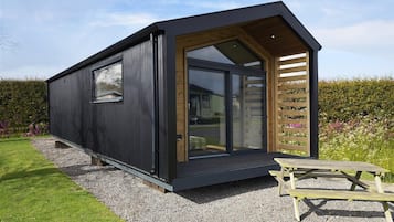 Cabin | Exterior