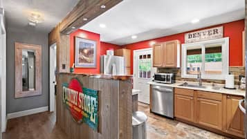 Kochgeschirr/Geschirr/Besteck