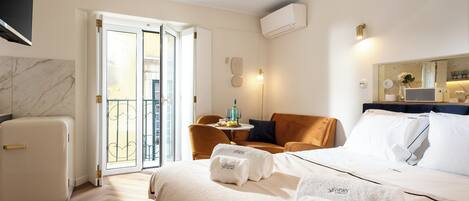 1 bedroom, laptop workspace, blackout curtains, iron/ironing board