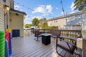 Outdoor dining - 3-Bedroom, Pet Friendly Villa w/ Fenced Yard--3 min walk to Beach! (Myrtle Beach)