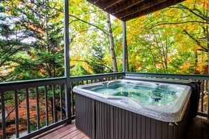 Bain à remous extérieur