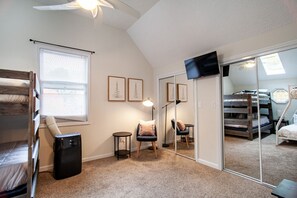 3 chambres, fer et planche Ă repasser, Wi-Fi gratuit, draps fournis