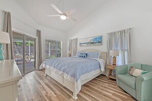 3 slaapkamers, een strijkplank/strijkijzer, reisbedje, gratis wifi