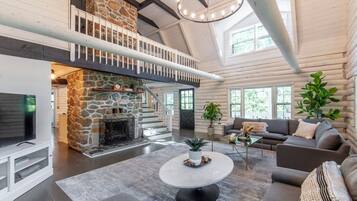 TV connectée, cheminée