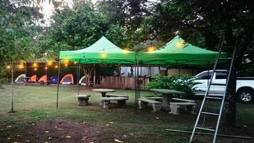 Eenvoudige tent | 10 slaapkamers, gratis wifi