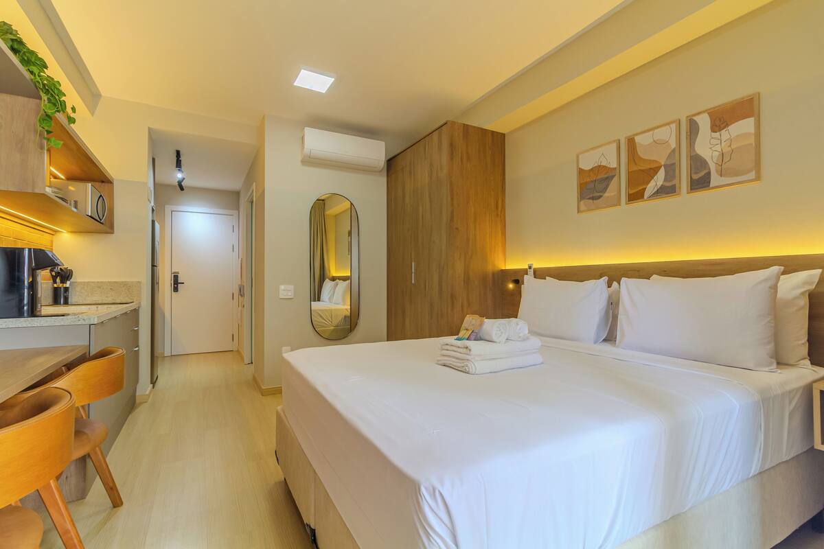 Studio | Premium bedding, blackout drapes, iron/ironing board, WiFi (free)