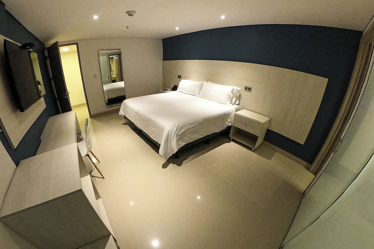 Comfort Double Room (Comfort Double Room with city view) | Desk, laptop workspace, WiFi (free)