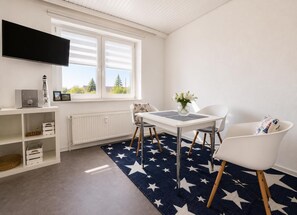 Dining - House Najade, small feel-good oasis Whg. 7, Pastoratsweg 17, 27476 Cuxhaven Döse (Cuxhaven)