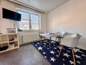 Dining - House Najade, small feel-good oasis Whg. 7, Pastoratsweg 17, 27476 Cuxhaven Döse (Cuxhaven)