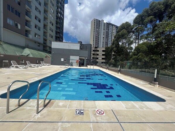 Outdoor pool - Apartamento Rionegro piscina caliente.  (Rionegro)