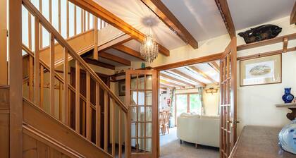 Excellence - UK49033