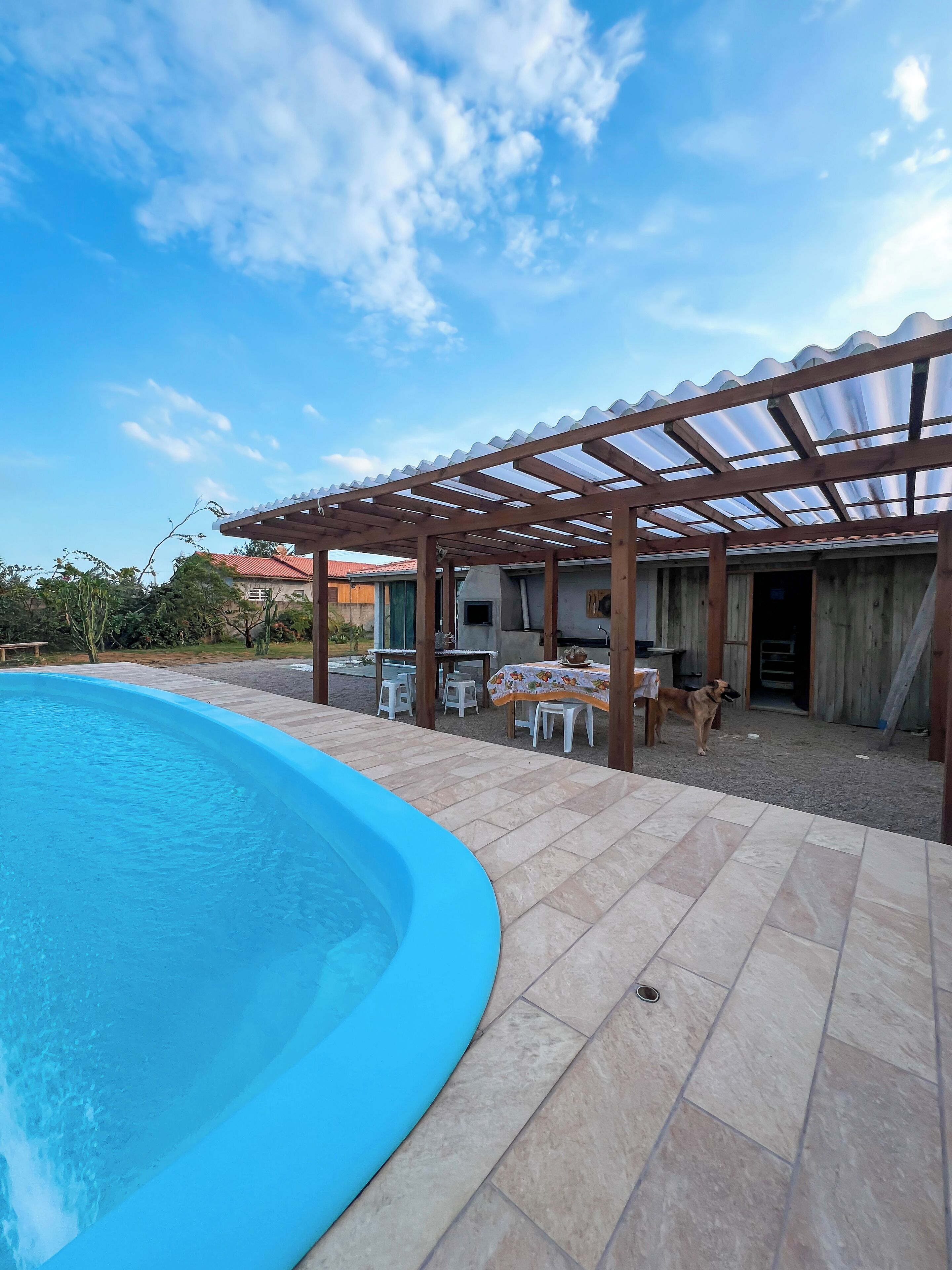 8 piscinas externas