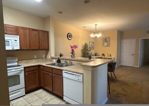 Apartment | 2 bedrooms - Cozy Condo Just a few Minutes From Disney (Kissimmee)