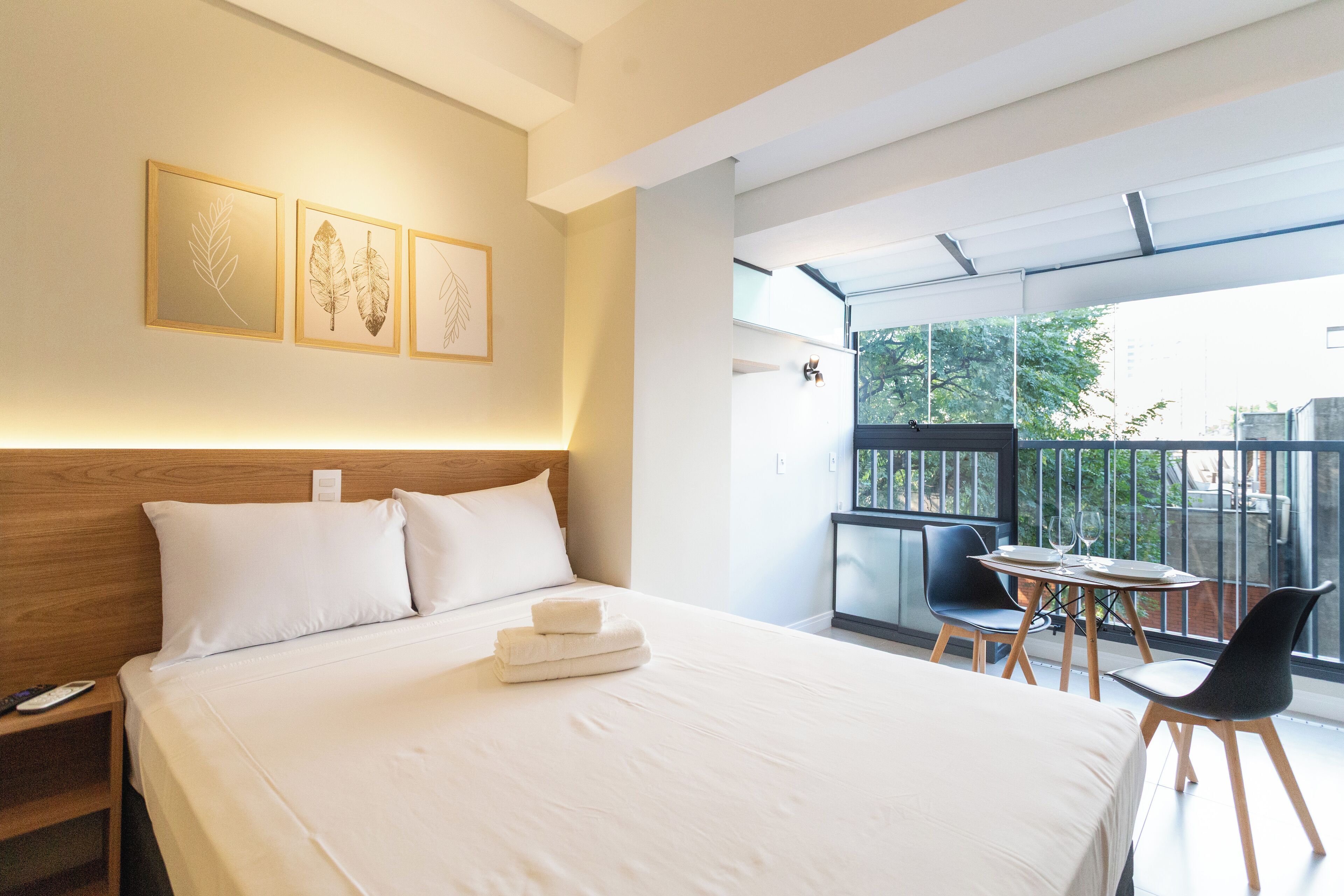 Studio | Mörkläggningsgardiner, strykjärn/strykbräda och gratis wi-fi