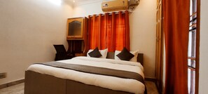 Deluxe Room, City View - Mahuri Home Stay  (Visakhapatnam)
