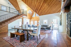 Interior - The O Stone, 4BR/6Beds Cabin by VelvetDitchVillas (Water Valley)