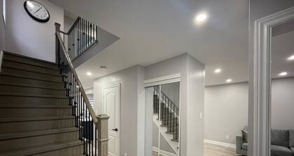 Mississauga 3BR Modern Home