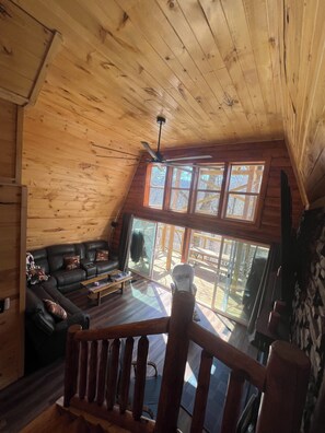 Smart TV, fireplace, books, video library - Cabin in the TreeTops! 4 Level a-frame cabin, with 5 levels of decks (Lancaster)
