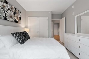 1 bedroom, desk, iron/ironing board, free WiFi