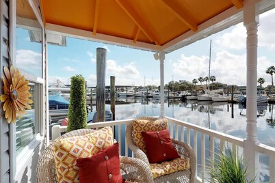 Famous Houseboat