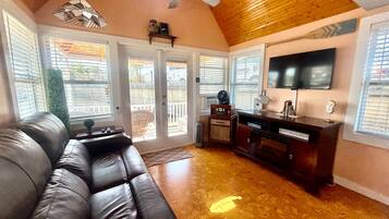 Télévision, cheminée