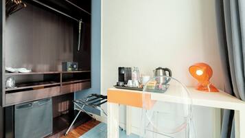 Standard Double or Twin Room | Free minibar, in-room safe, desk, blackout curtains