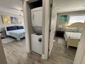 2 habitaciones, tabla de planchar con plancha y wifi gratis 