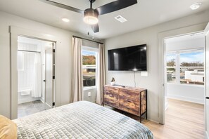 4 chambres, fer et planche à repasser, Wi-Fi, draps fournis